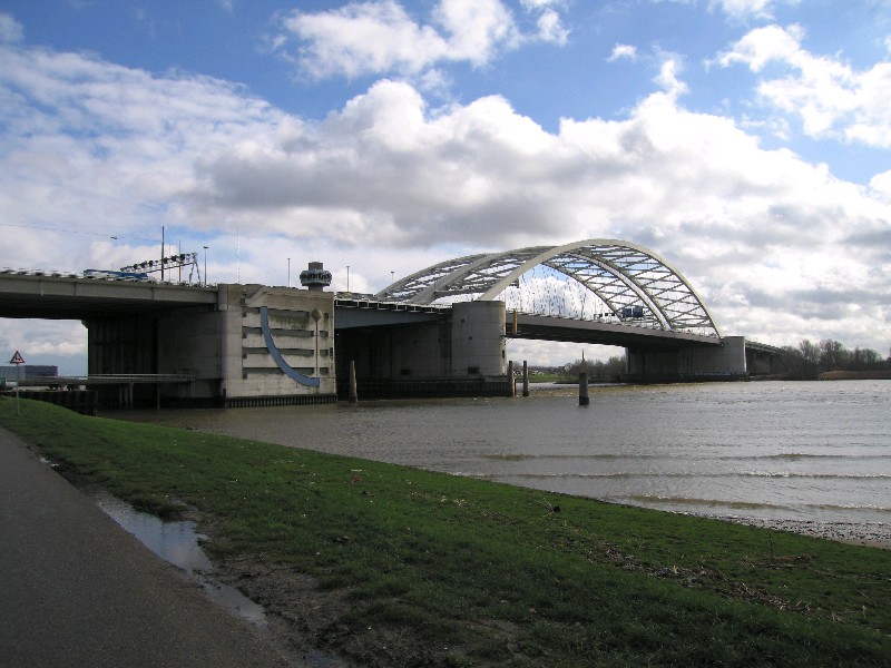 RW A16 Brienenoordbrug Rotterdam